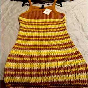forever21 dress never been used for 10$. original price $15 .